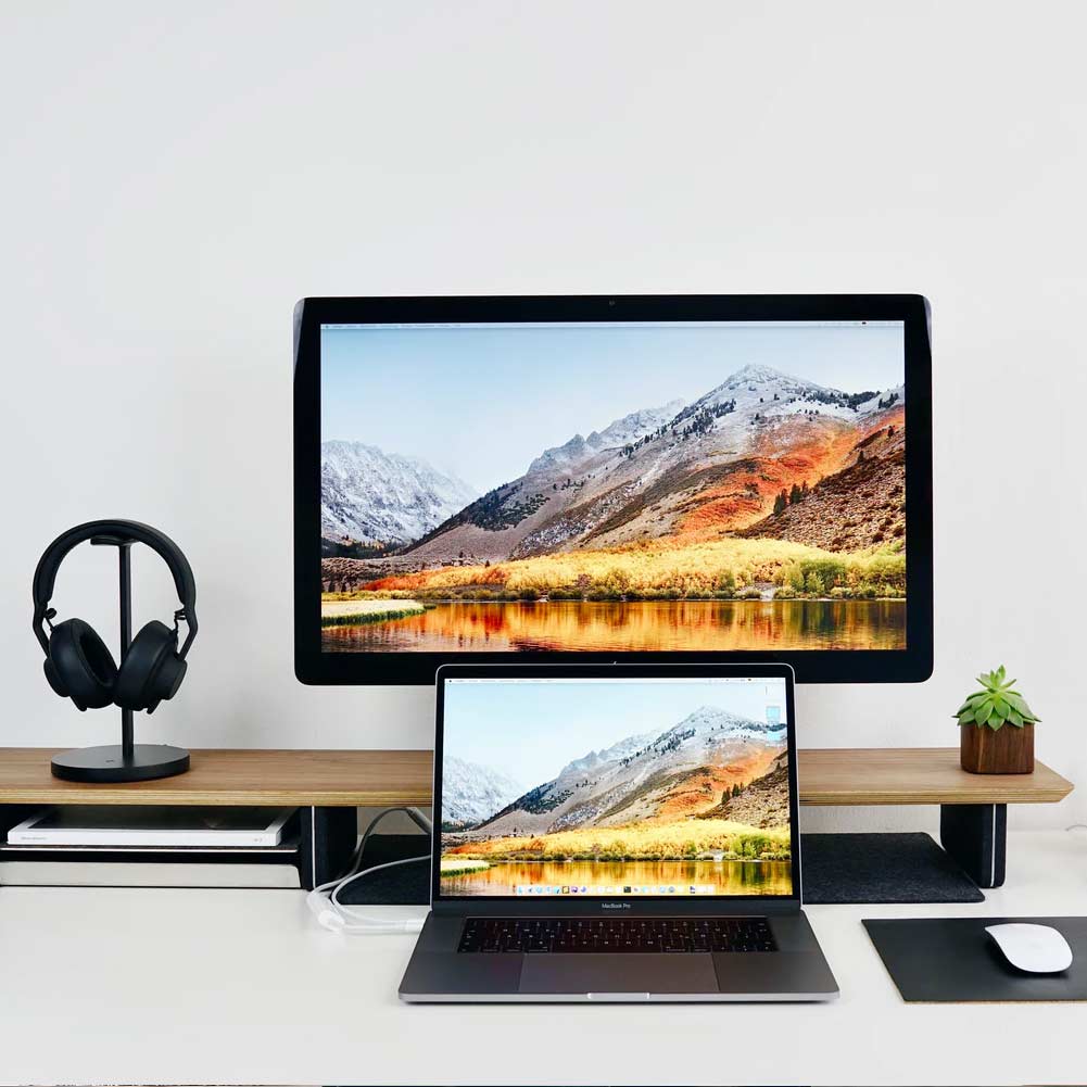 laptop and desktop pc